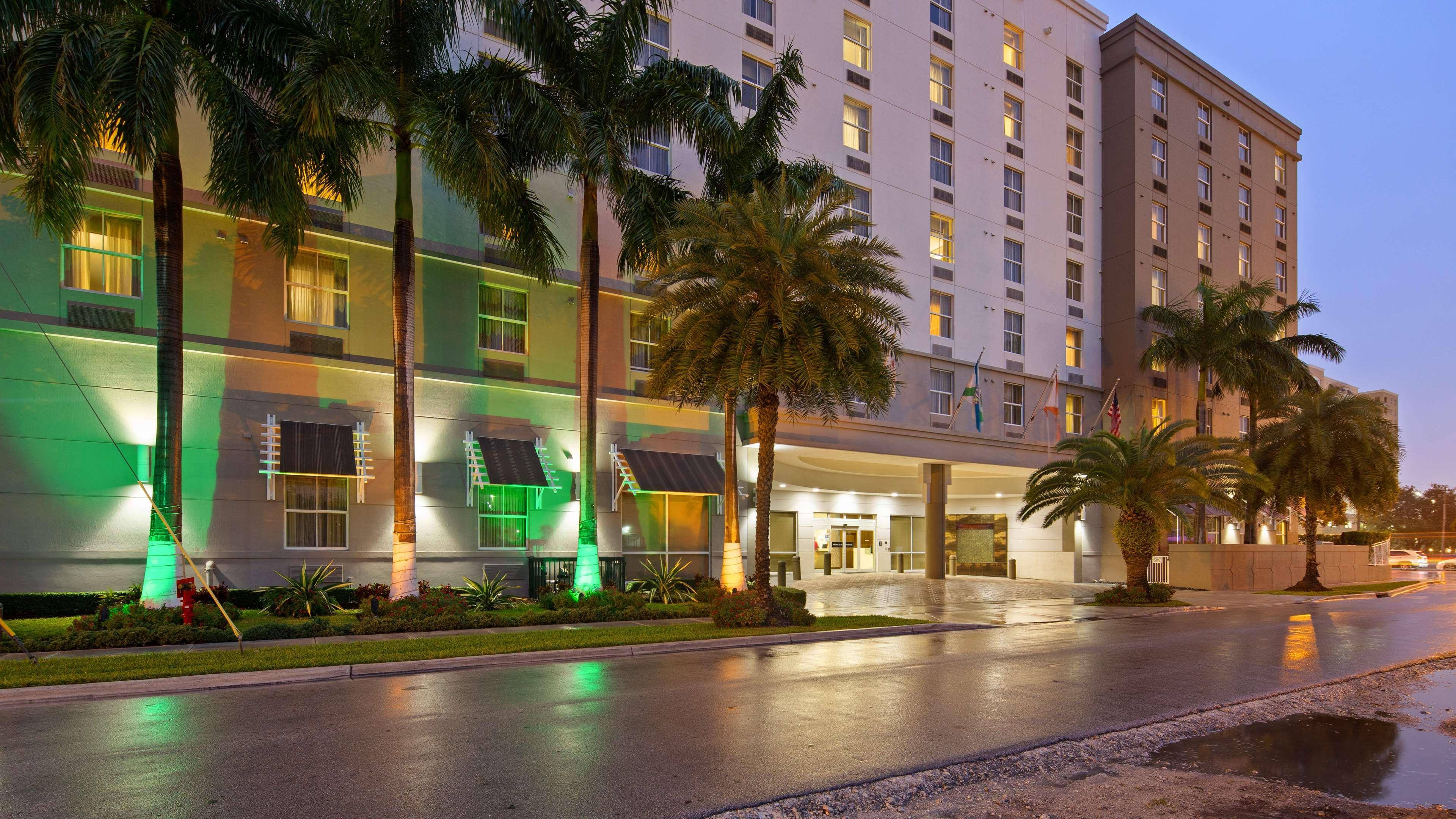 Best Western Plus Miami Intl Airport Hotel & Suites Coral Gables Exteriör bild