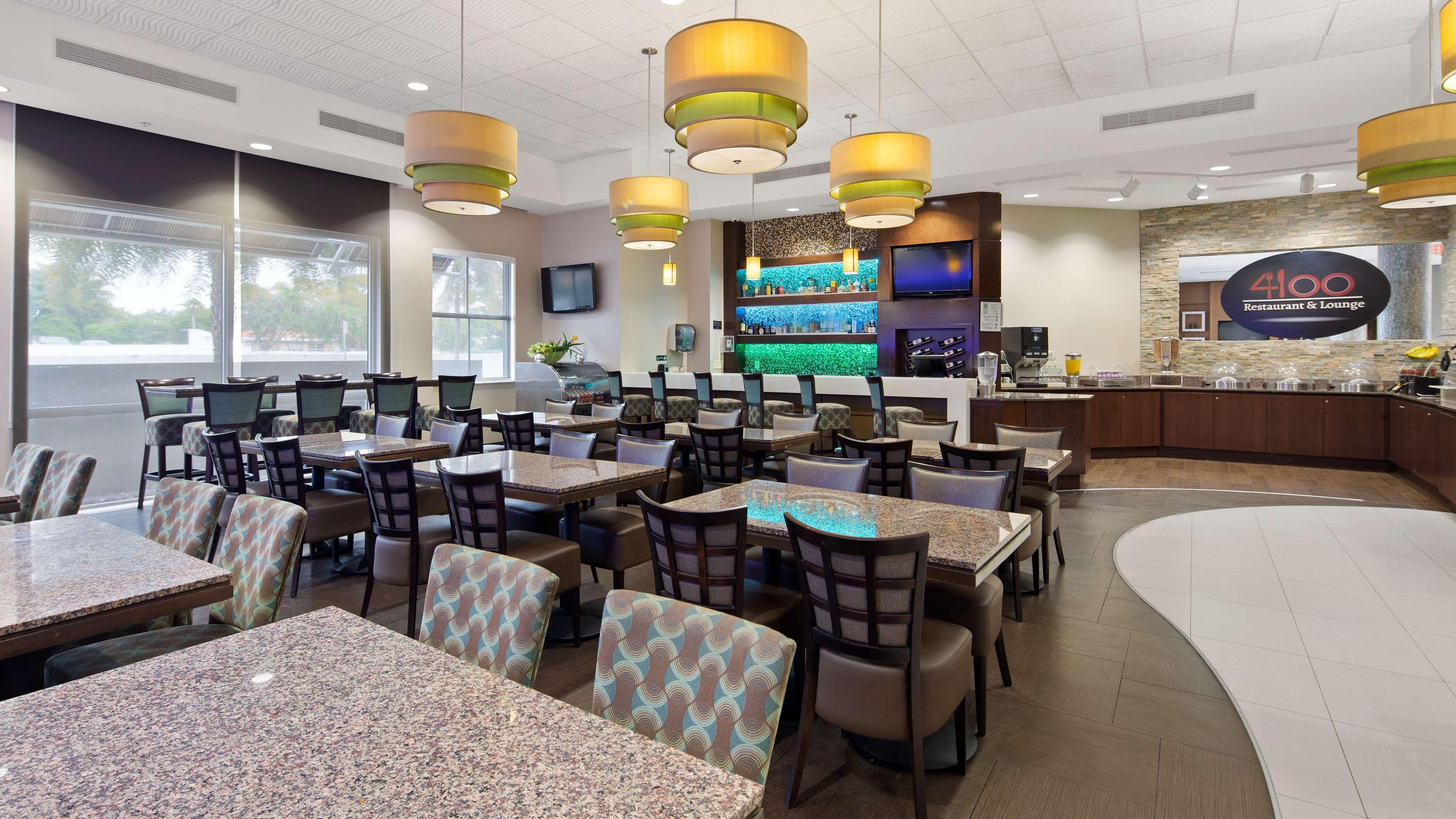 Best Western Plus Miami Intl Airport Hotel & Suites Coral Gables Exteriör bild